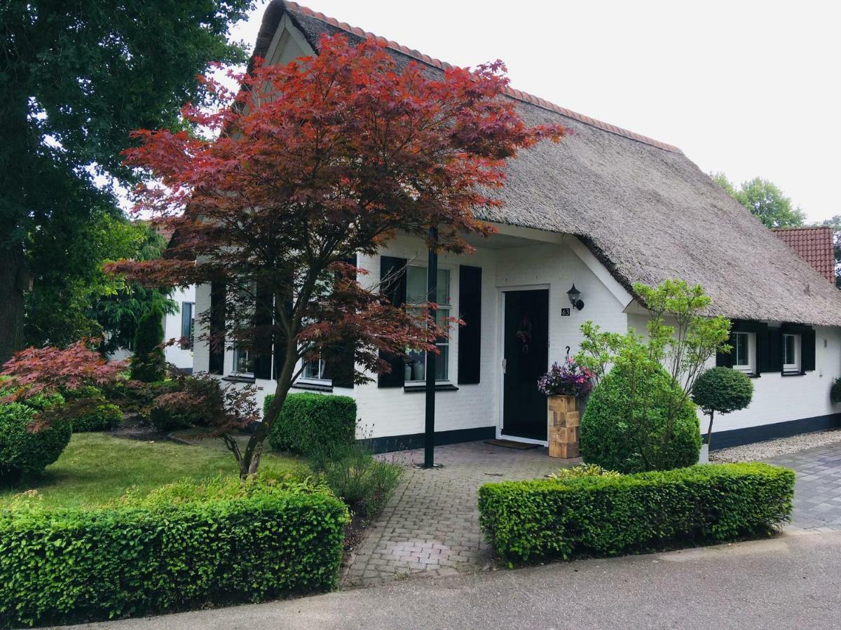 Vakantiehuis Villa 63 Heel Экстерьер фото